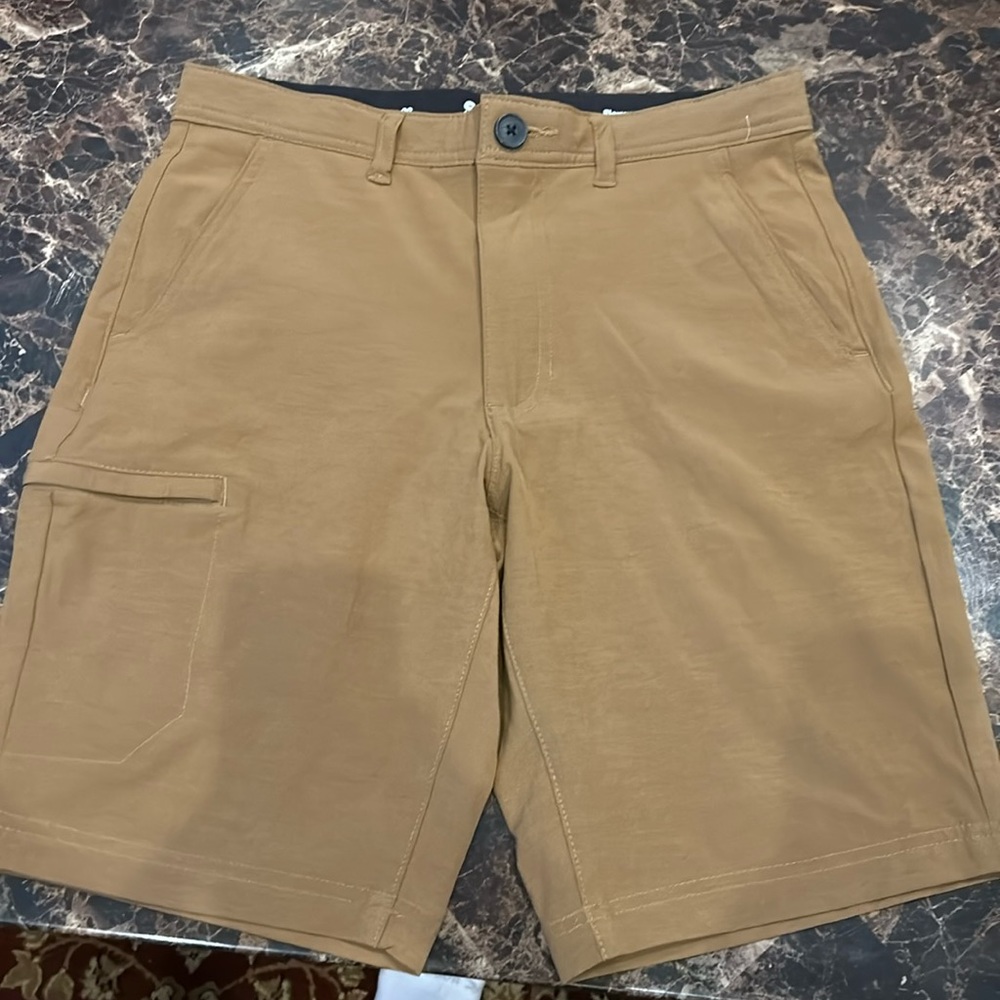 NWOT Cargo shorts size 28